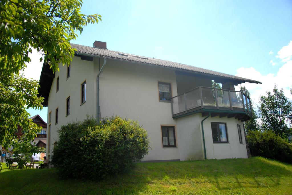 Fruehstueckspension Wiesenhaus Miesenbach  Eksteriør bilde